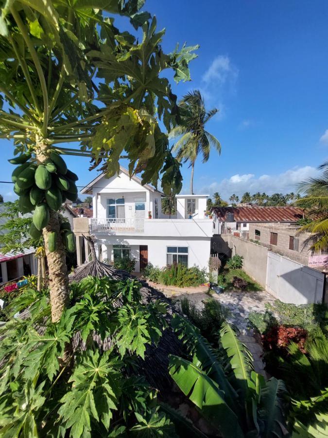 Karibu House Bed and Breakfast Paje Esterno foto