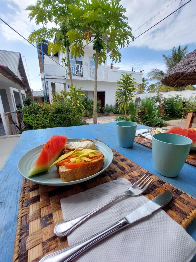 Karibu House Bed and Breakfast Paje Esterno foto