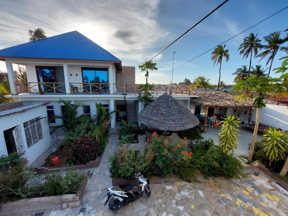 Karibu House Bed and Breakfast Paje Esterno foto