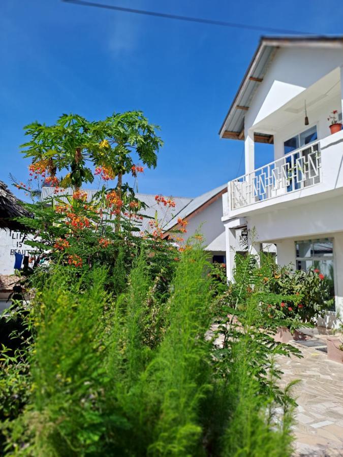Karibu House Bed and Breakfast Paje Esterno foto