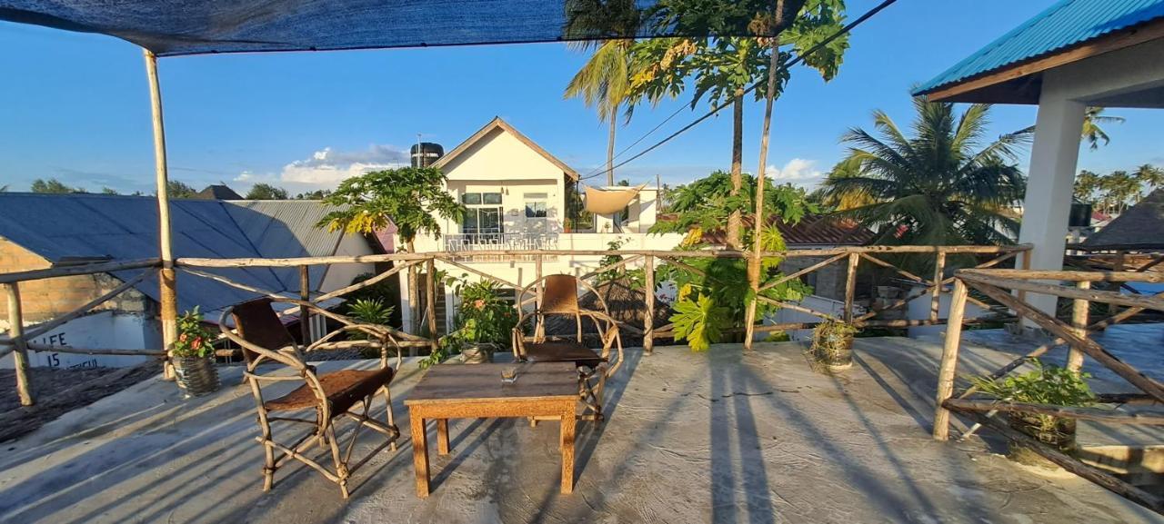 Karibu House Bed and Breakfast Paje Esterno foto