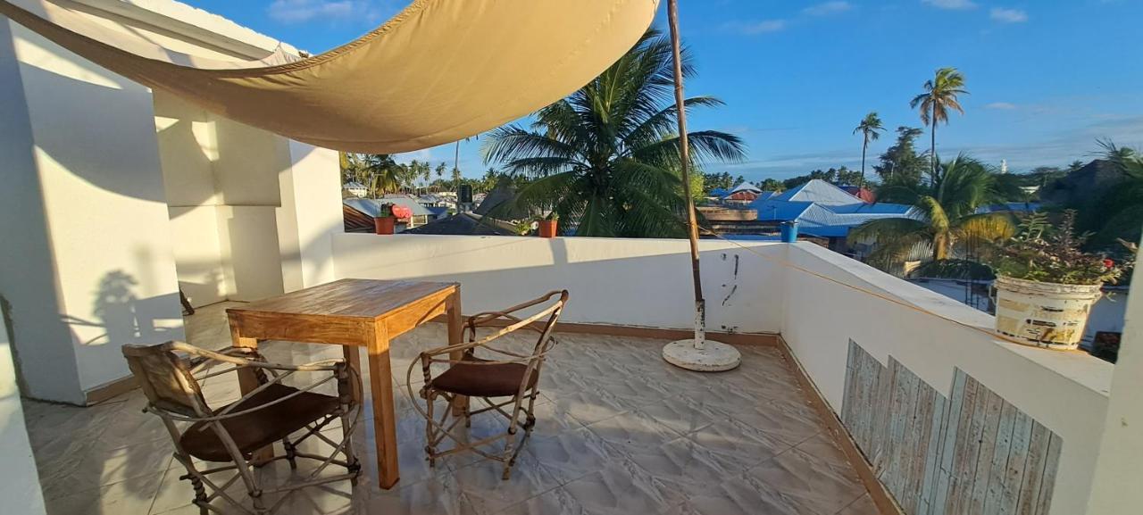 Karibu House Bed and Breakfast Paje Esterno foto